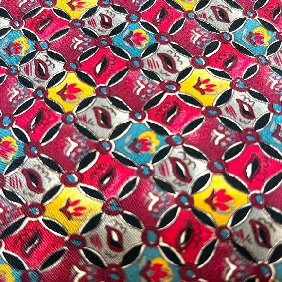 Bugatti designer 100% silk necktie, pattern logo - Picture 4 of 5
